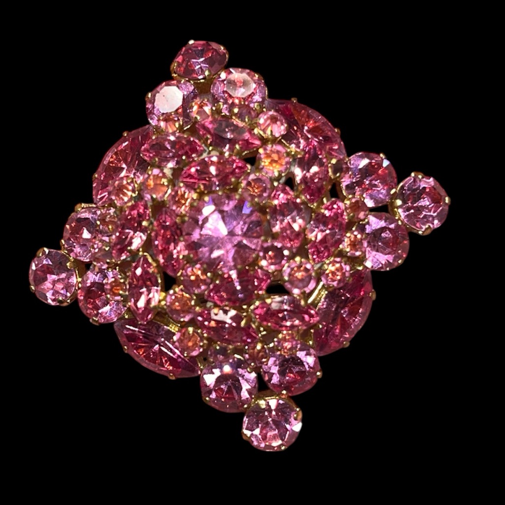 Austrian Pink Vintage Raised Rhinestone Gold Tone Geometric Shape Brooch Pin 106$